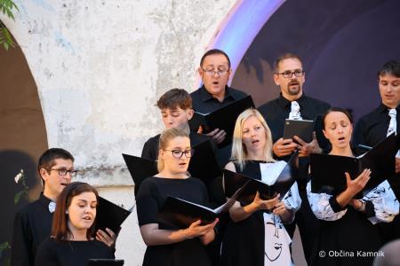 Koncert uglasbenih Maistrovih pesmi (37)